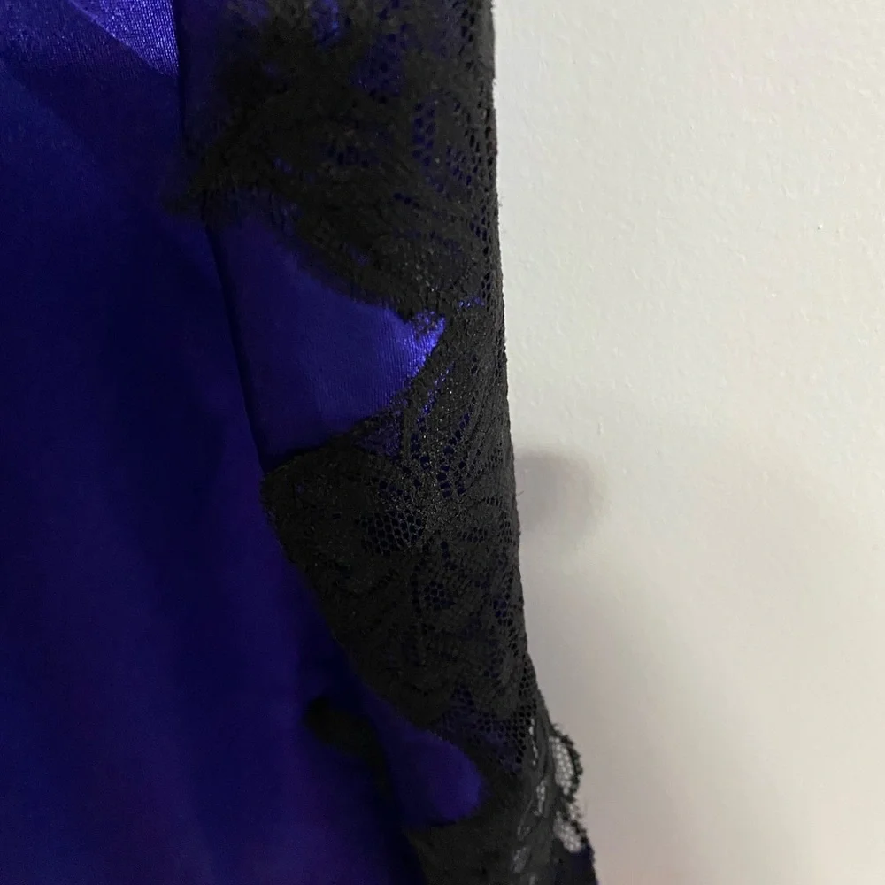 La Vie en Rose Nightie and Pyjama top -Large Indigo Blue -2 pieces - Picture 4 of 7